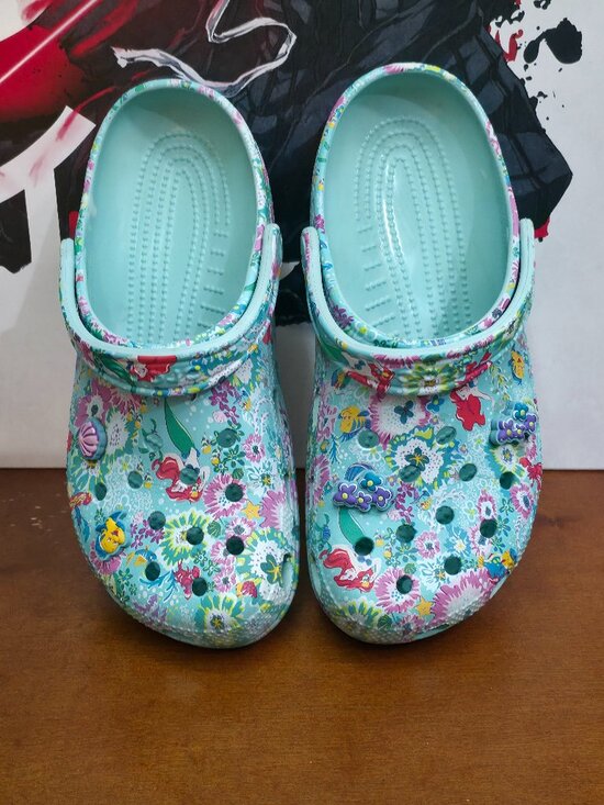 CROCS Shoes - Disney x Vera Bradly Classic Clog
